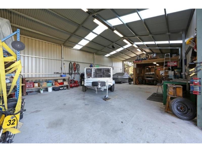 403 Lysterfield Road, Lysterfield VIC 3156