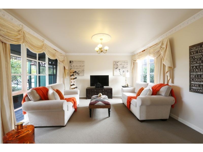 25 Farview Drive, Rowville VIC 3178