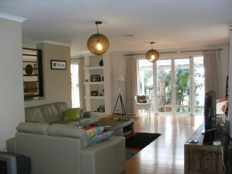 6 George Knox Drive, Rowville VIC 3178