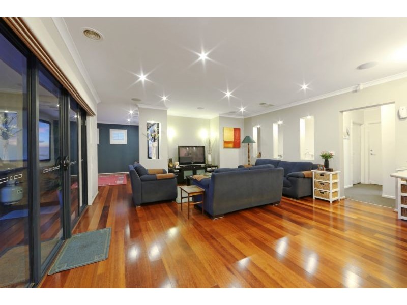 48 Koolamara Boulevard, Ferntree Gully VIC 3156