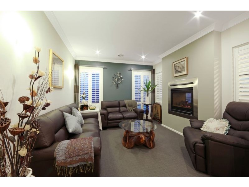 48 Koolamara Boulevard, Ferntree Gully VIC 3156