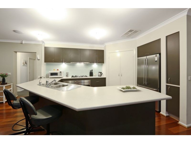 48 Koolamara Boulevard, Ferntree Gully VIC 3156