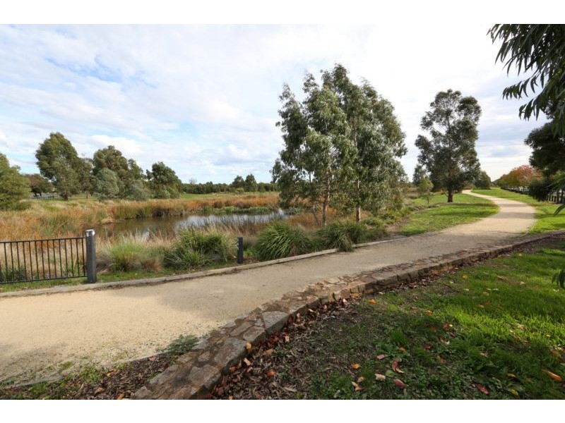 48 Koolamara Boulevard, Ferntree Gully VIC 3156