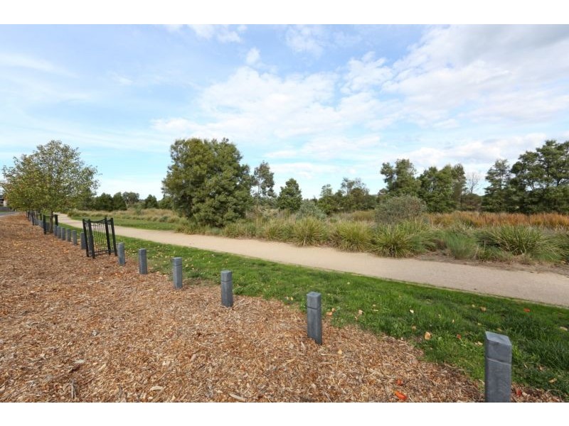 48 Koolamara Boulevard, Ferntree Gully VIC 3156