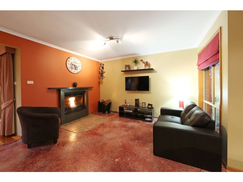 11 Christian Court, Rowville VIC 3178