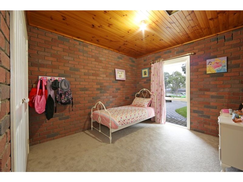 6 Loddon Close, Rowville VIC 3178