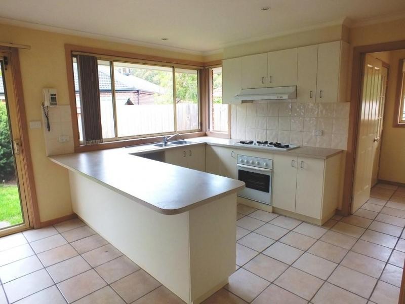 2/7A Georgia Court, Ferntree Gully VIC 3156