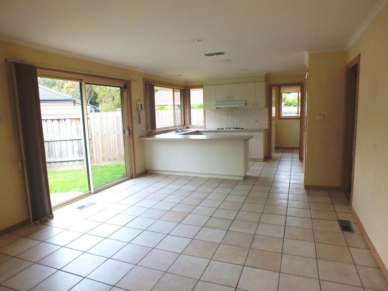 2/7A Georgia Court, Ferntree Gully VIC 3156