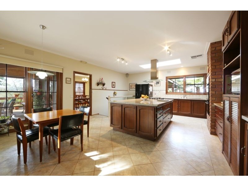 3 Nortons Lane, Wantirna South VIC 3152