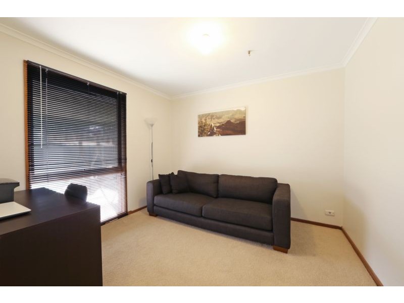 153 Dandelion Drive, Rowville VIC 3178