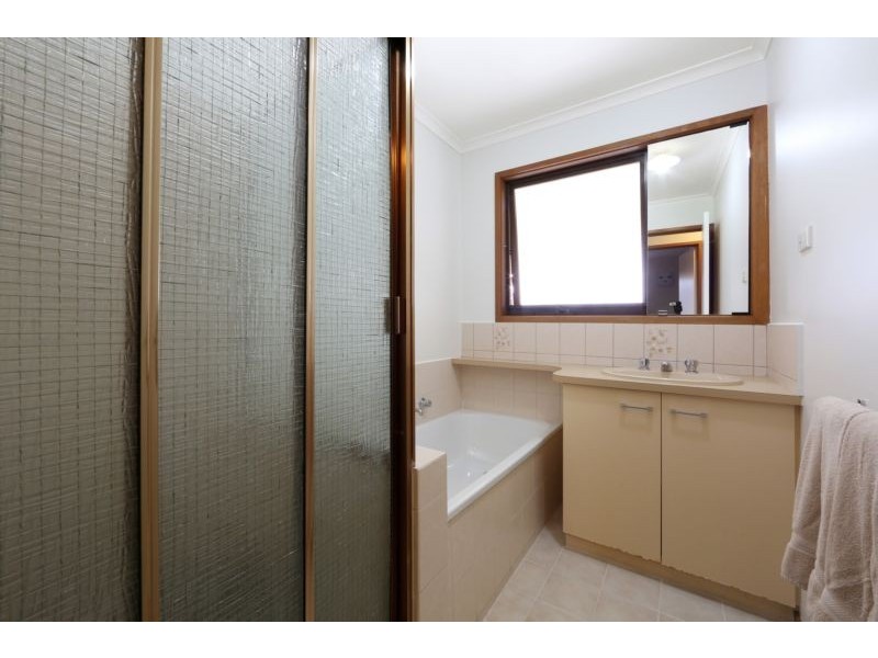 153 Dandelion Drive, Rowville VIC 3178