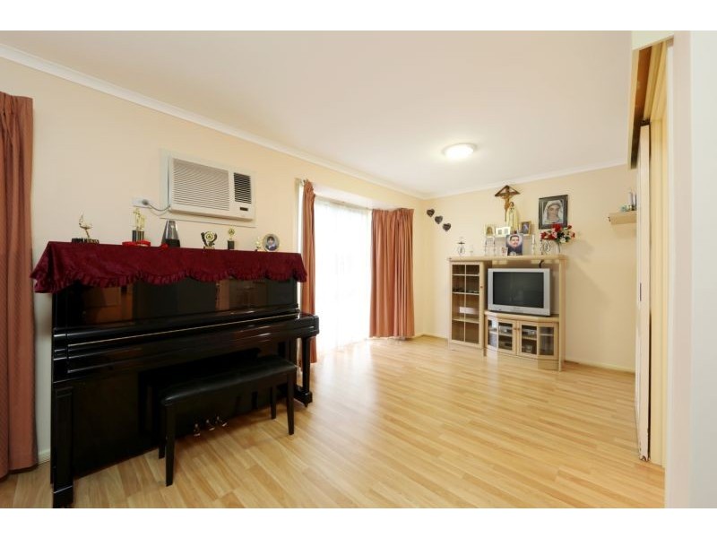 1 Lovell Close, Rowville VIC 3178