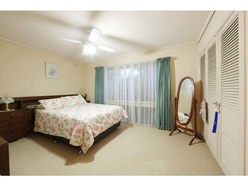 5 Russ Court, Wantirna South VIC 3152