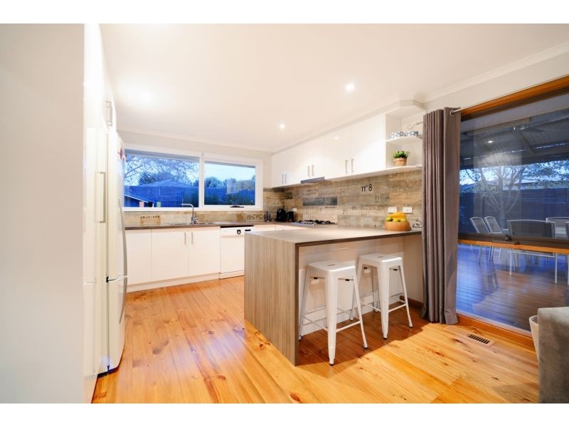 11 Ashview Court, Rowville VIC 3178
