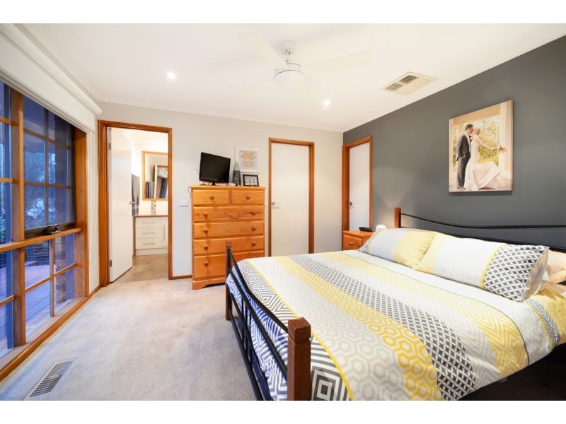 11 Ashview Court, Rowville VIC 3178