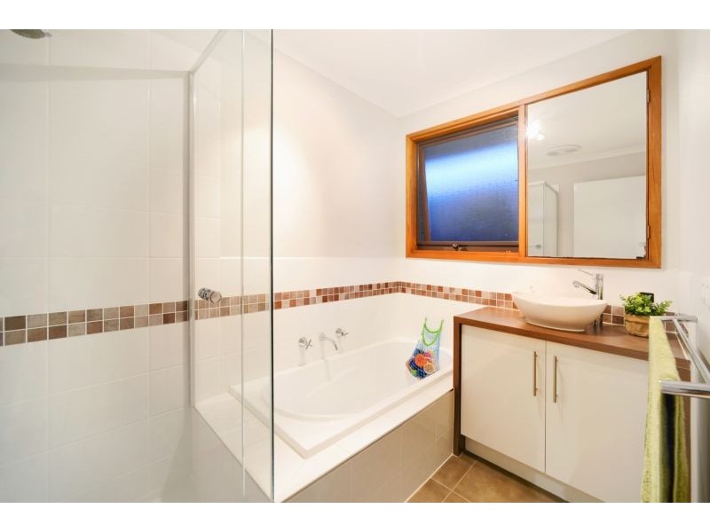 11 Ashview Court, Rowville VIC 3178