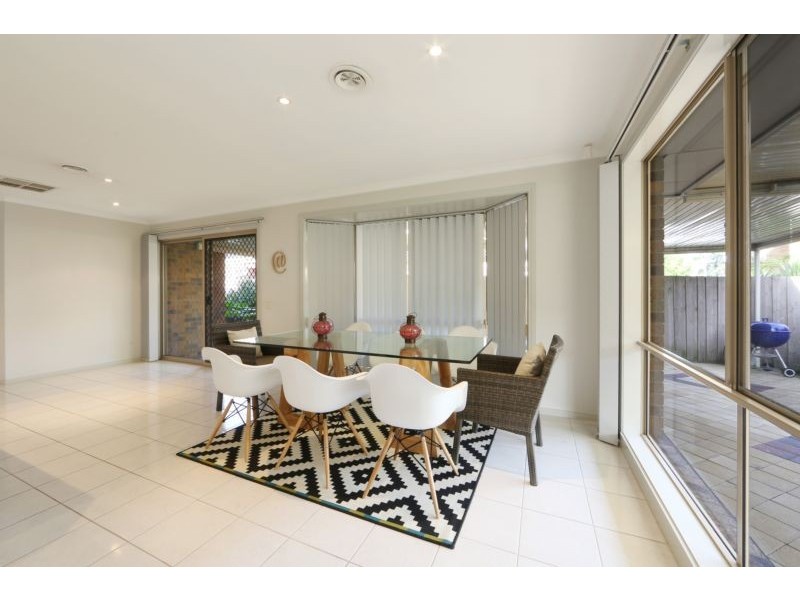 11 Kalimna Court, Rowville VIC 3178