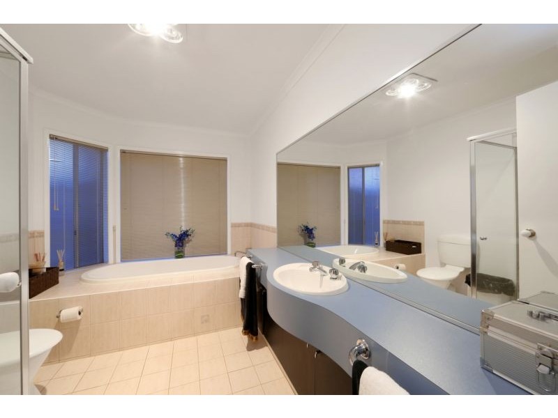 10 Carnoustie Court, Rowville VIC 3178