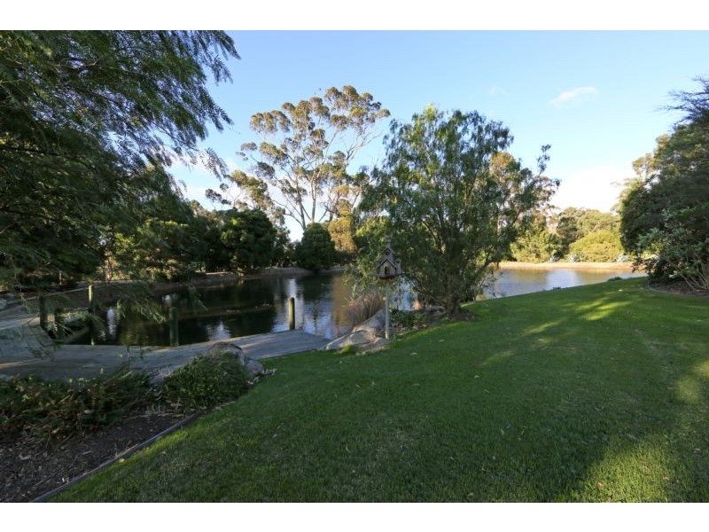 3 Oaks Court, Lysterfield South VIC 3156