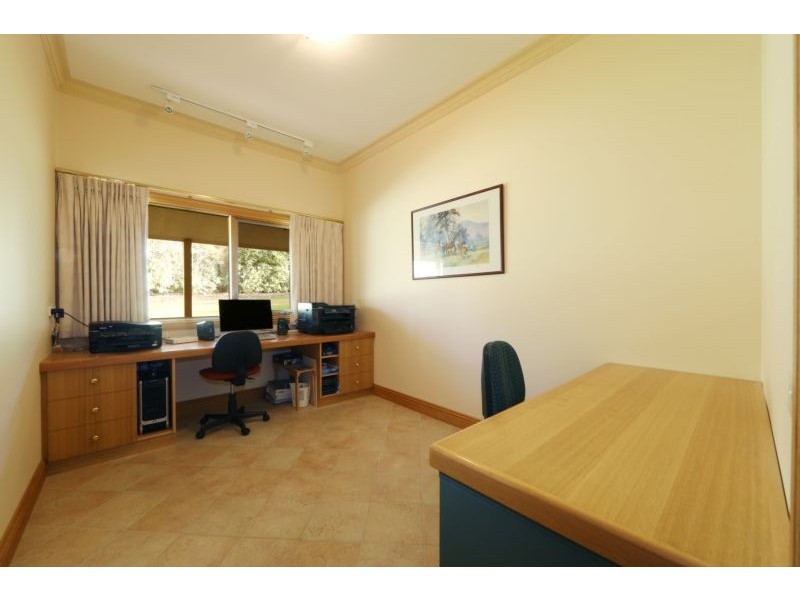 3 Oaks Court, Lysterfield South VIC 3156