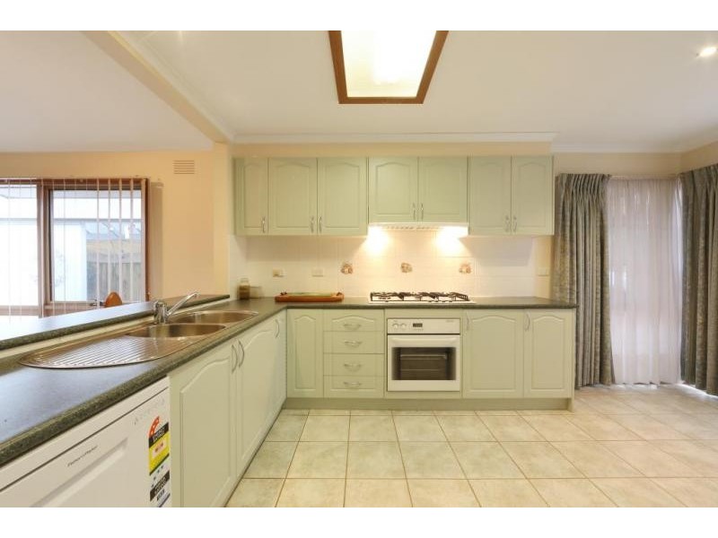 36 Turramurra Drive, Rowville VIC 3178