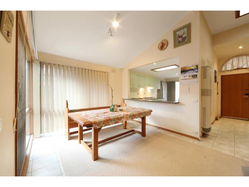 36 Turramurra Drive, Rowville VIC 3178