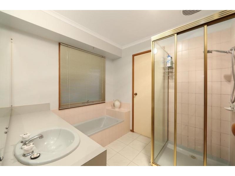 36 Turramurra Drive, Rowville VIC 3178