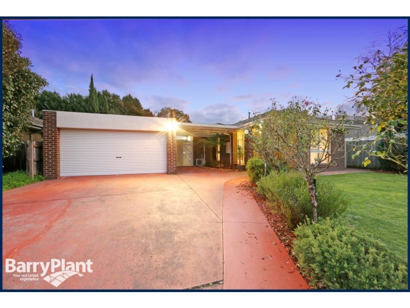 4 Lucerne Road, Ferntree Gully VIC 3156