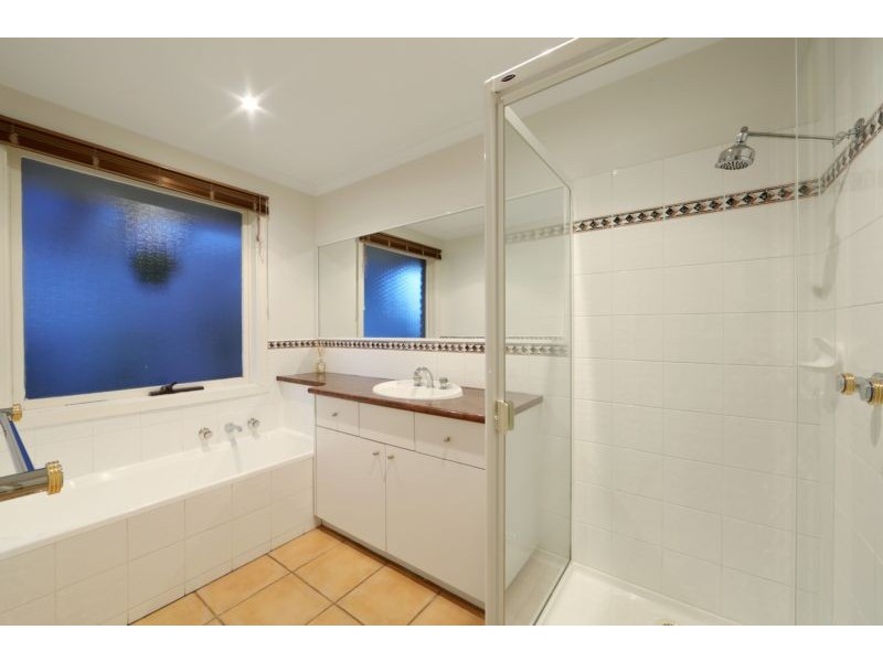 3 Ontario Place, Rowville VIC 3178