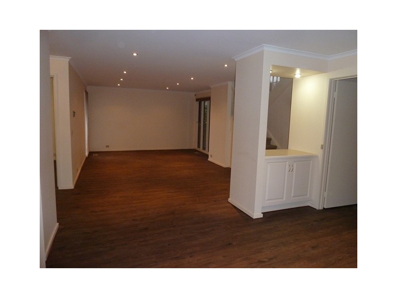 121 Liberty Avenue, Rowville VIC 3178