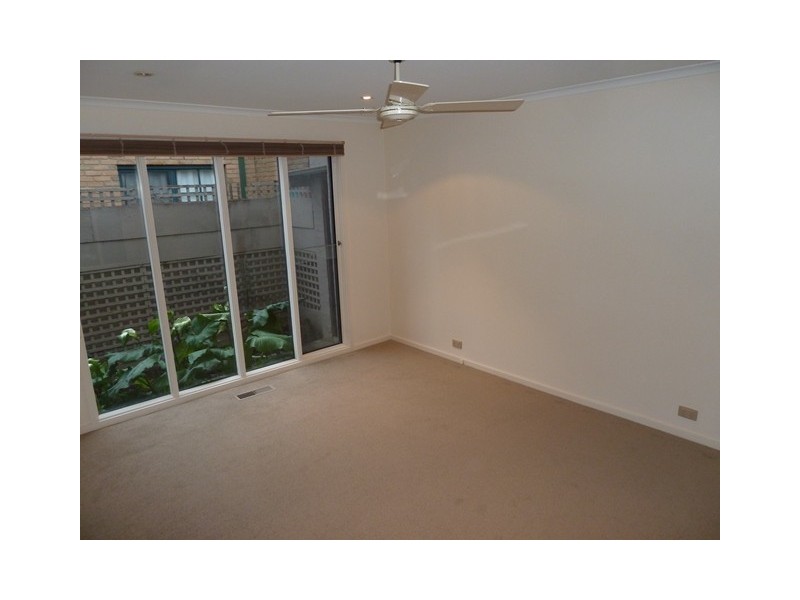 121 Liberty Avenue, Rowville VIC 3178