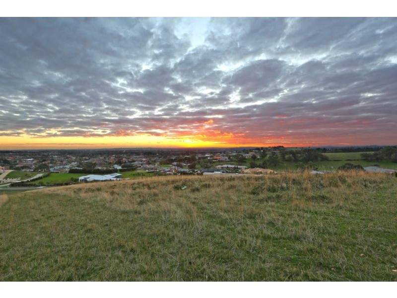 8 Sheldon Court, Lysterfield VIC 3156