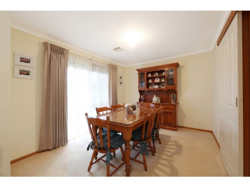 31 Bridgewater Way, Rowville VIC 3178