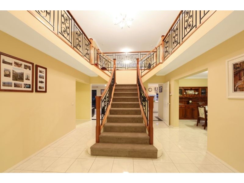 45 Langhorne Crescent, Rowville VIC 3178