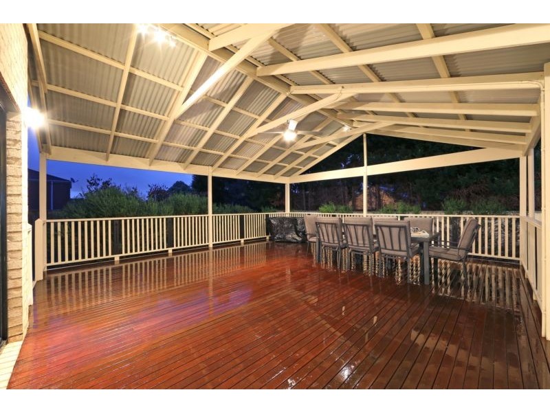 45 Langhorne Crescent, Rowville VIC 3178