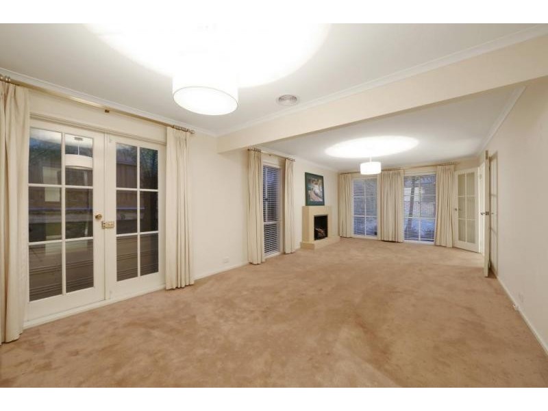 6 George Knox Drive, Rowville VIC 3178