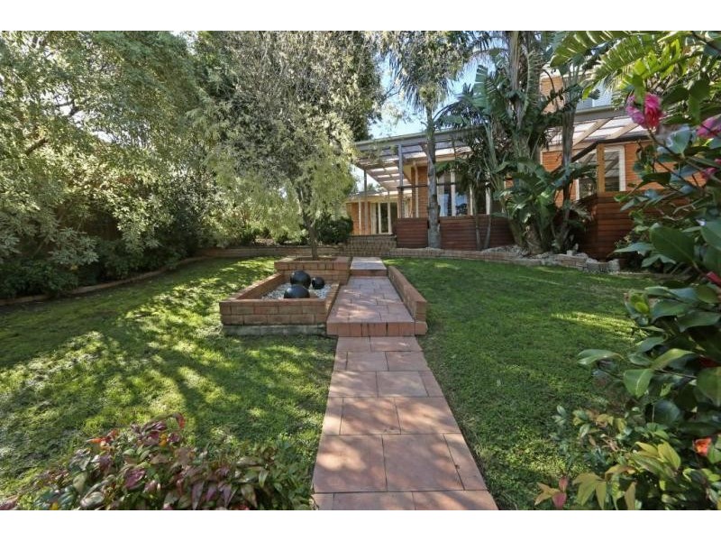 6 George Knox Drive, Rowville VIC 3178