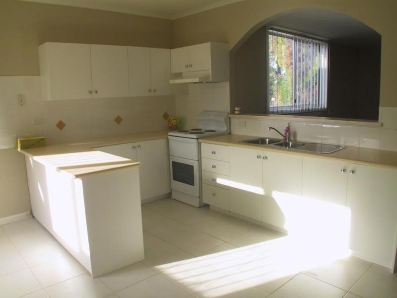 46 Stamford Crescent, Rowville VIC 3178