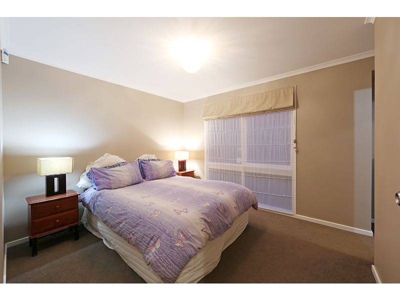 11 Laanecoorie Drive, Lysterfield VIC 3156