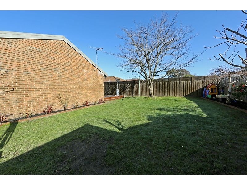 11 Laanecoorie Drive, Lysterfield VIC 3156