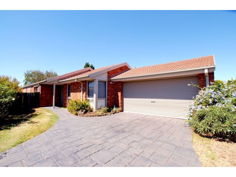 39 Vista Crescent, Rowville VIC 3178