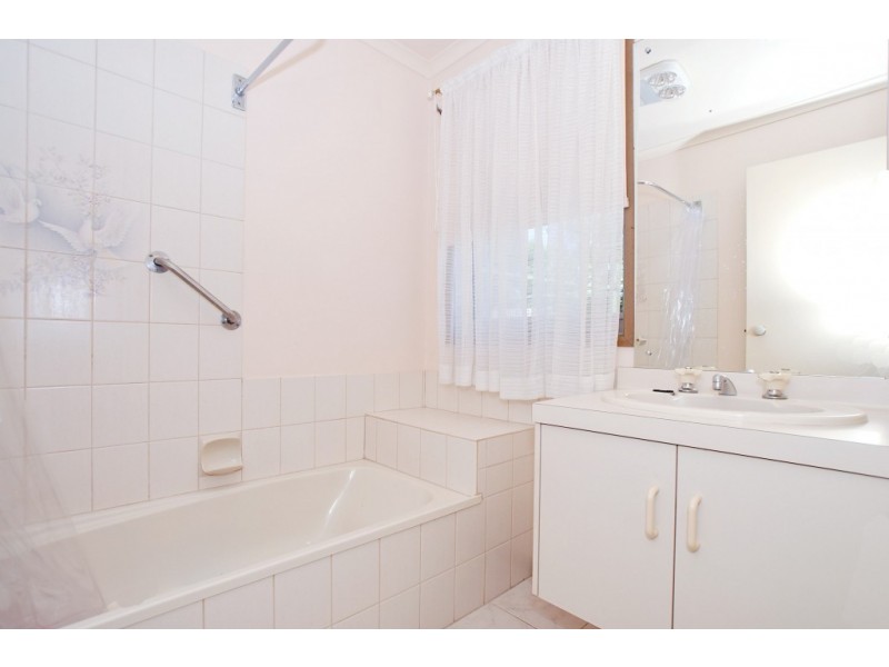 39 Vista Crescent, Rowville VIC 3178