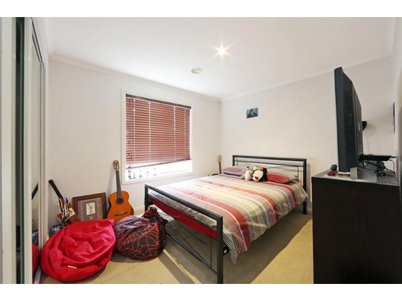 84 Sovereign Manors Crescent, Rowville VIC 3178