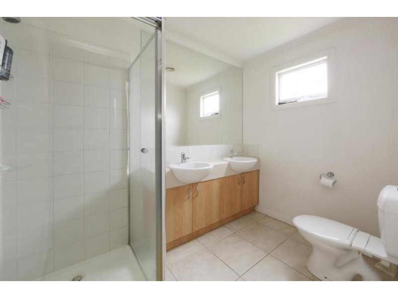 84 Sovereign Manors Crescent, Rowville VIC 3178