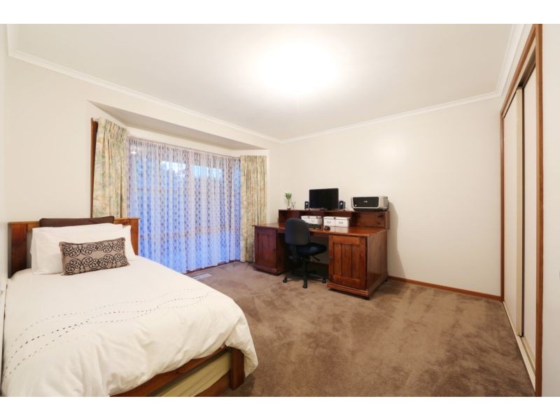 4 Trevena Close, Rowville VIC 3178