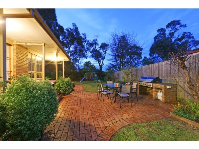 4 Trevena Close, Rowville VIC 3178