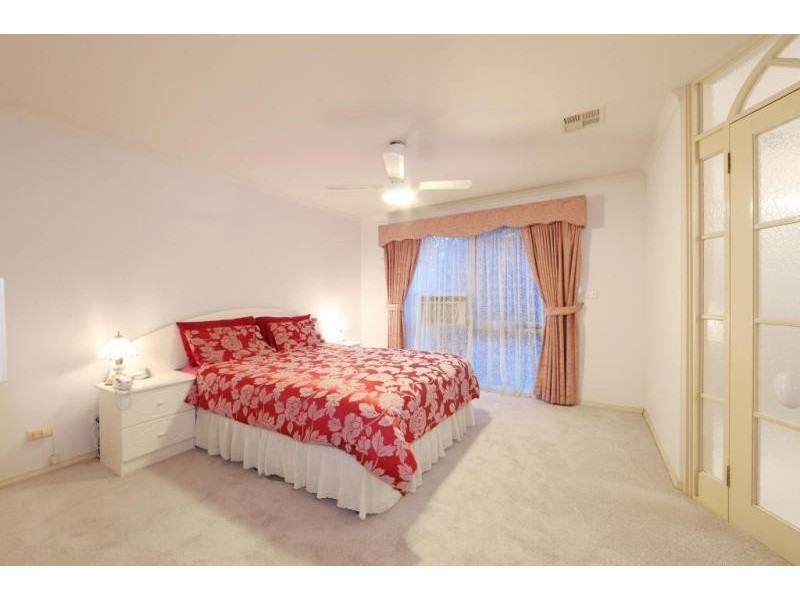 9 Pennycross Court, Rowville VIC 3178