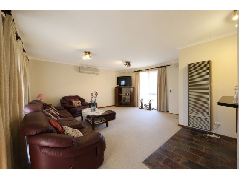 7 Loddon Close, Rowville VIC 3178