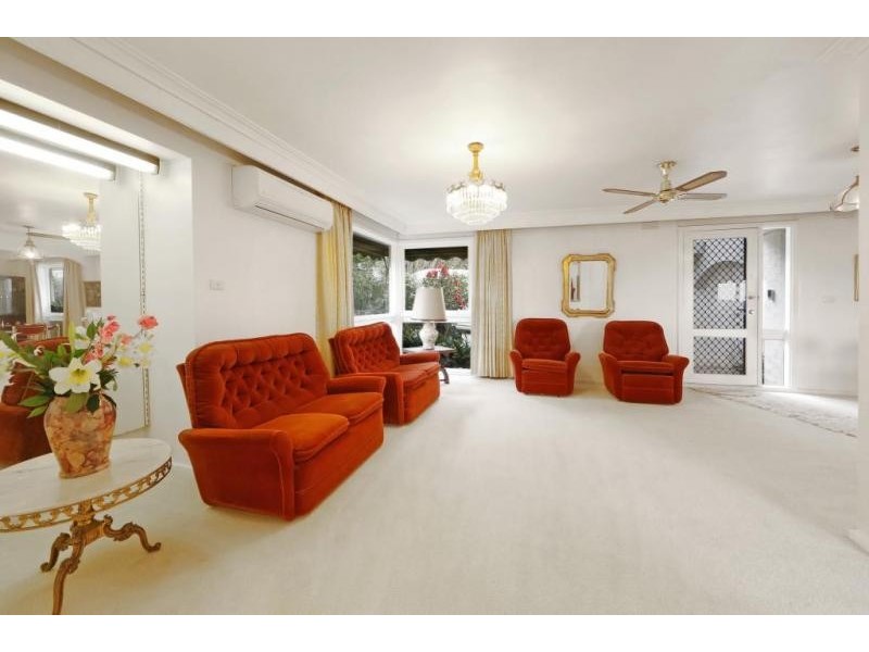 12 Powells Road, Lysterfield VIC 3156