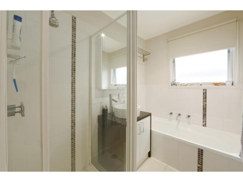 9 Kedleston Way, Rowville VIC 3178